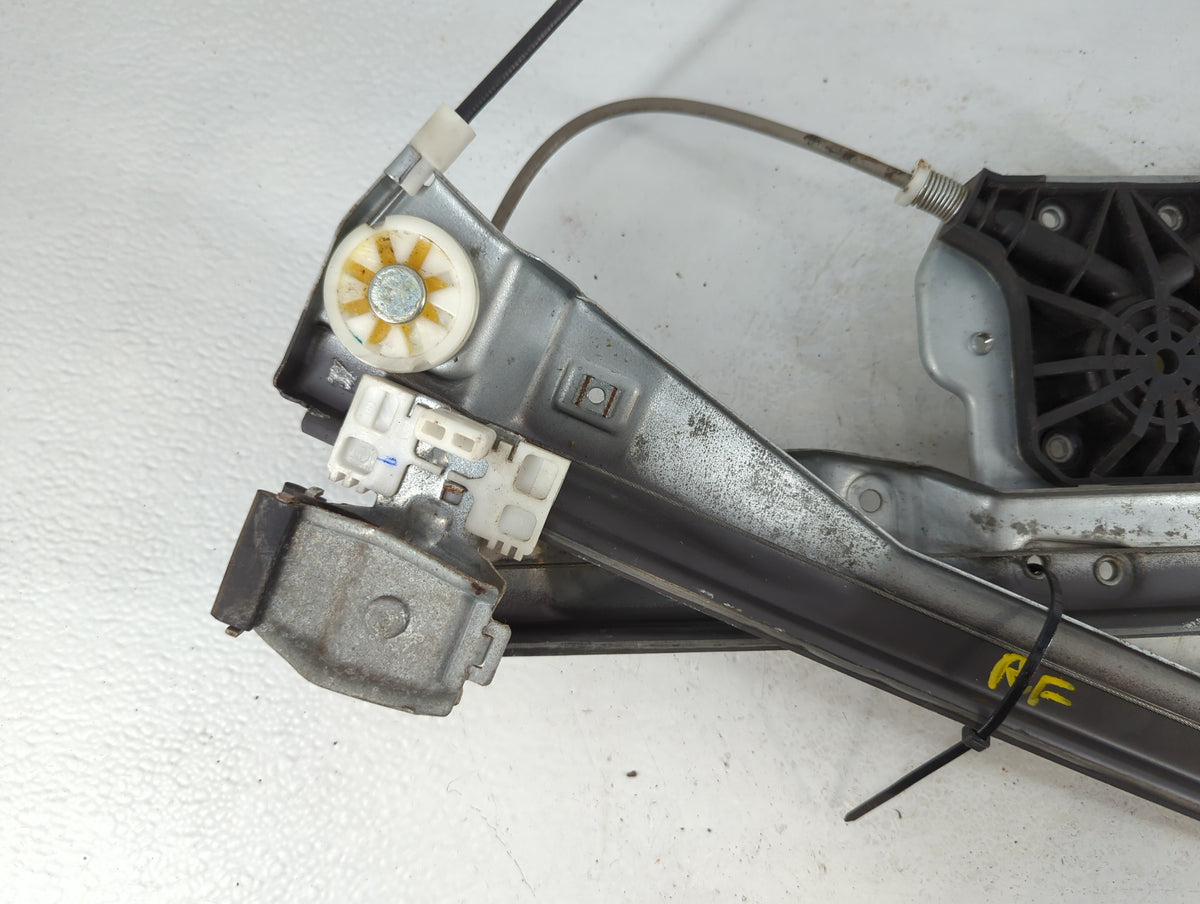 2005-2010 Chevrolet Cobalt Used Window Regulator Passenger Front 791293 - Oemusedautoparts1.com