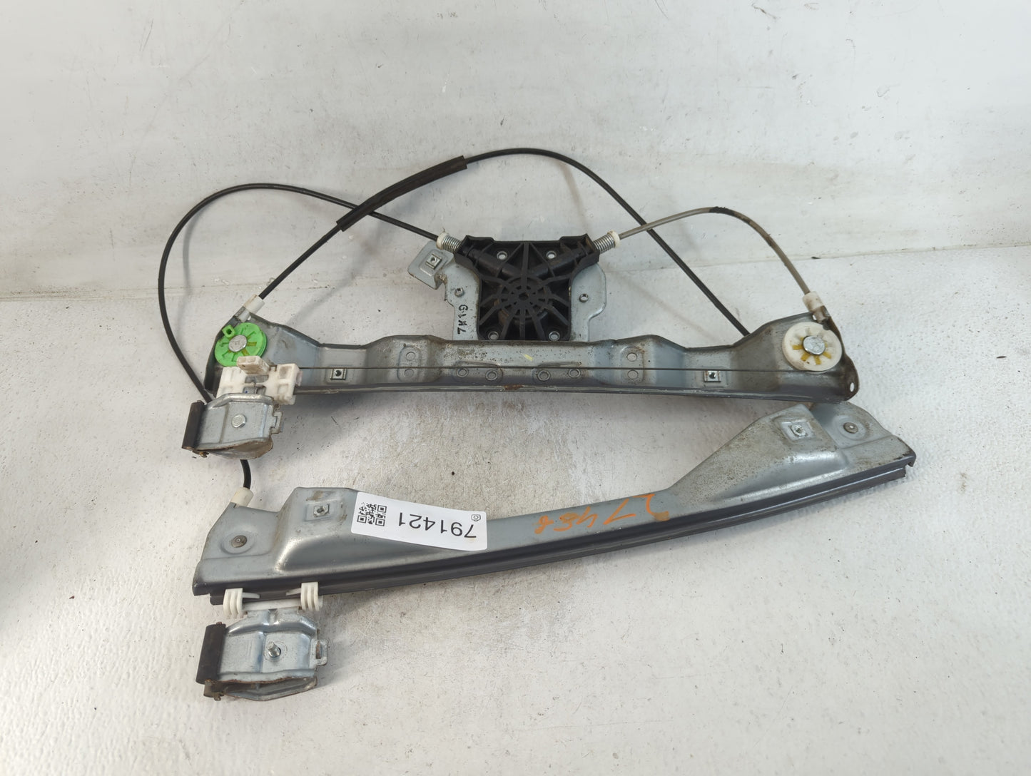 2005-2010 Chevrolet Cobalt Driver Left Front Window Regulator - Oemusedautoparts1.com