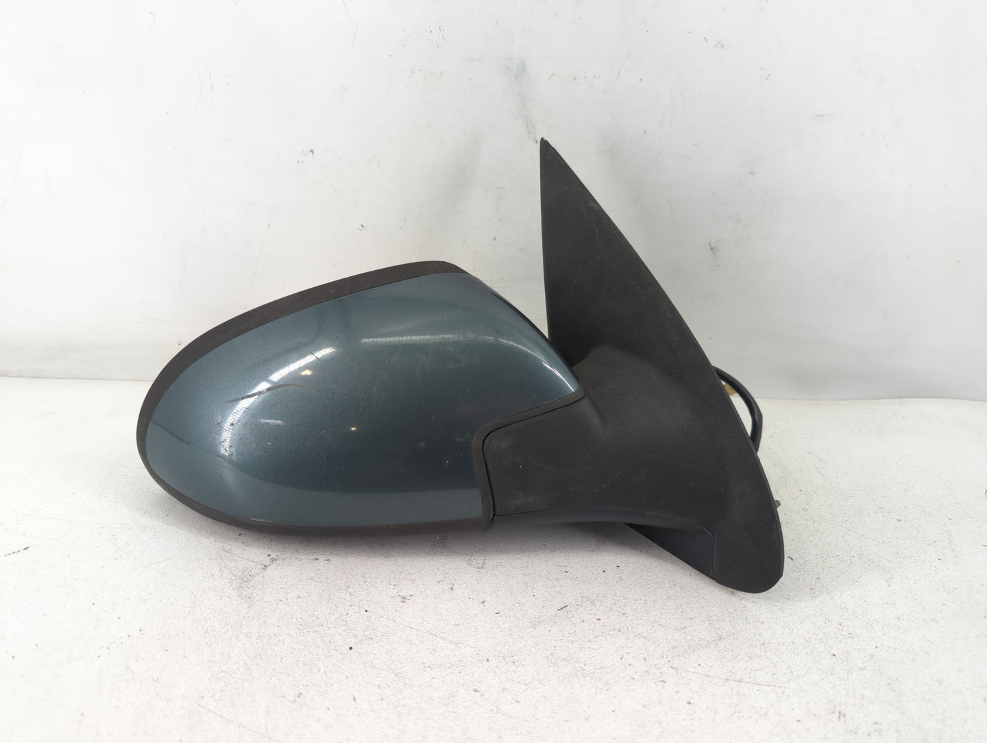 2005-2010 Chevrolet Cobalt Passenger Right Side View Manual Door Mirror - Oemusedautoparts1.com