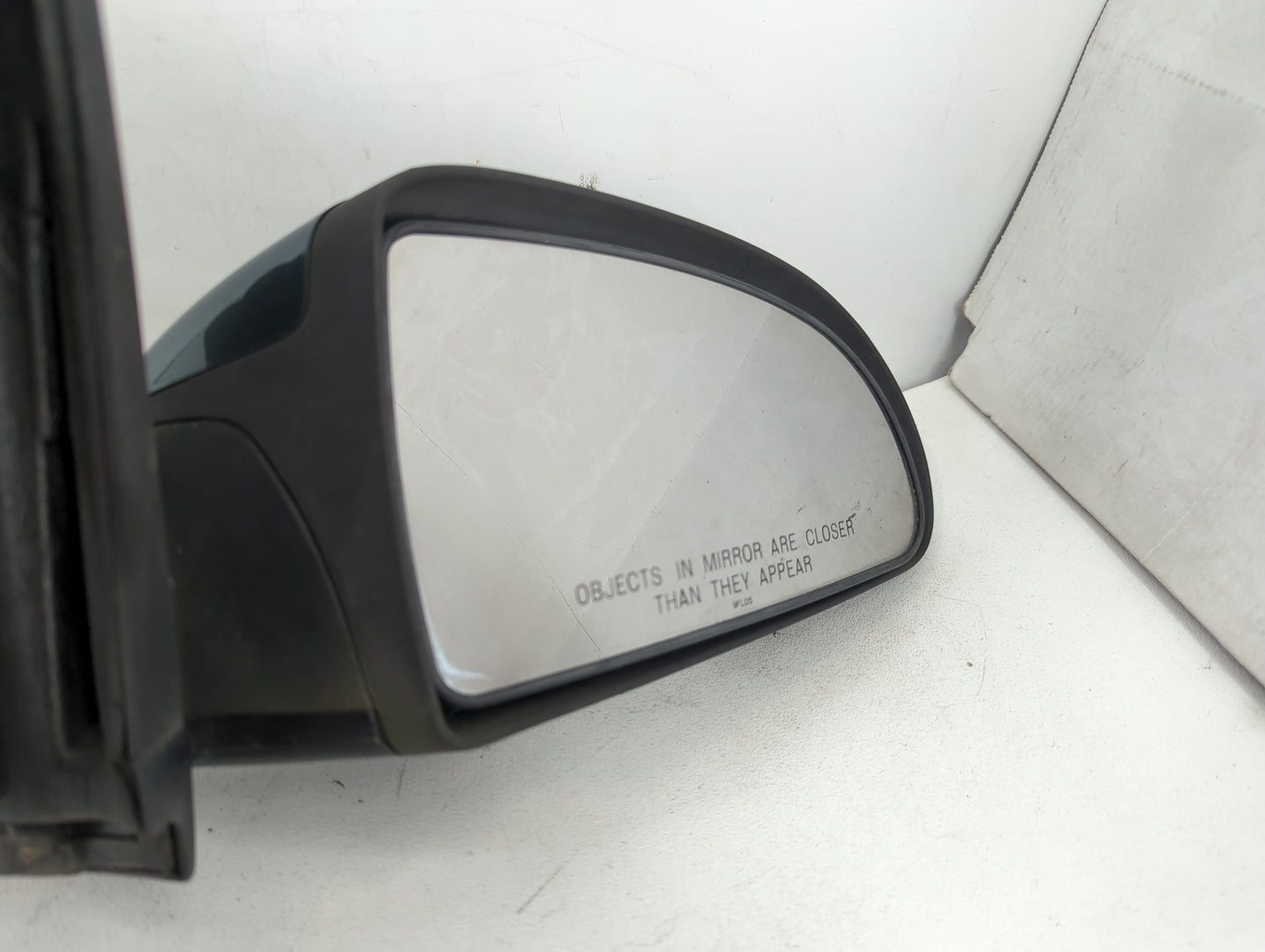 2005-2010 Chevrolet Cobalt Passenger Right Side View Manual Door Mirror - Oemusedautoparts1.com