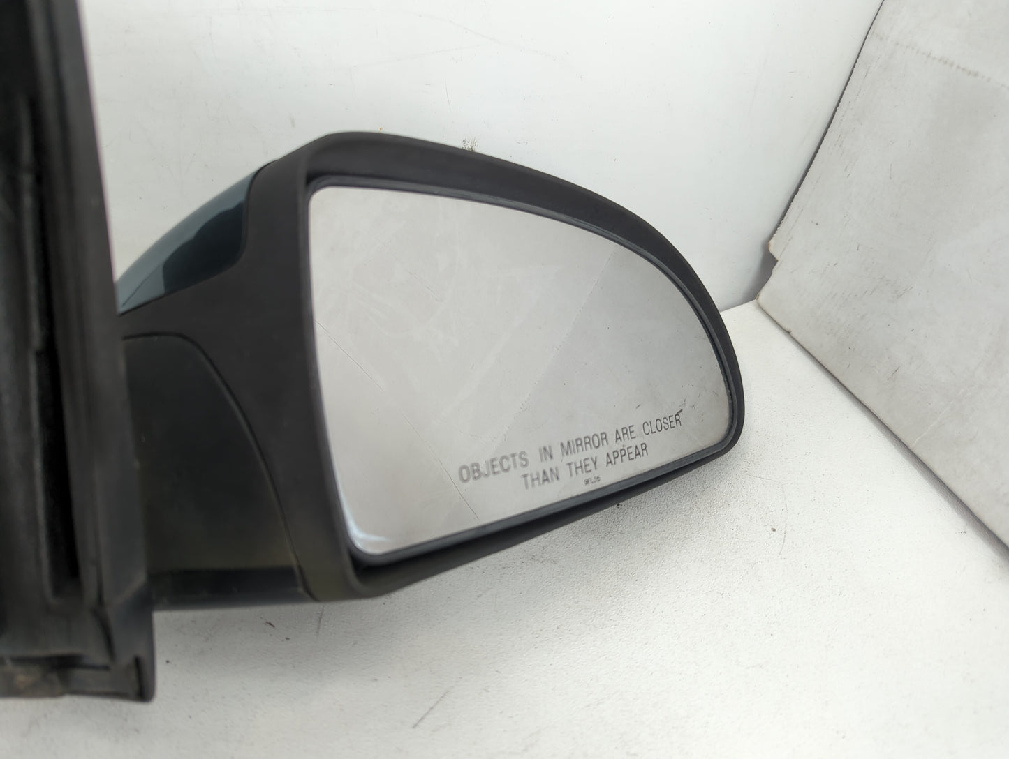 2005-2010 Chevrolet Cobalt Passenger Right Side View Manual Door Mirror - Oemusedautoparts1.com