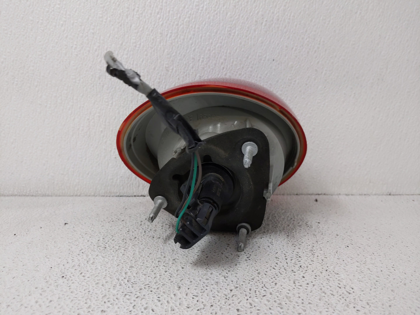 2005-2010 Chevrolet Cobalt Tail Light Assembly Passenger Right OEM P/N:15797856 Fits Fits 2005 2006 2007 2008 2009 2010 OEM 