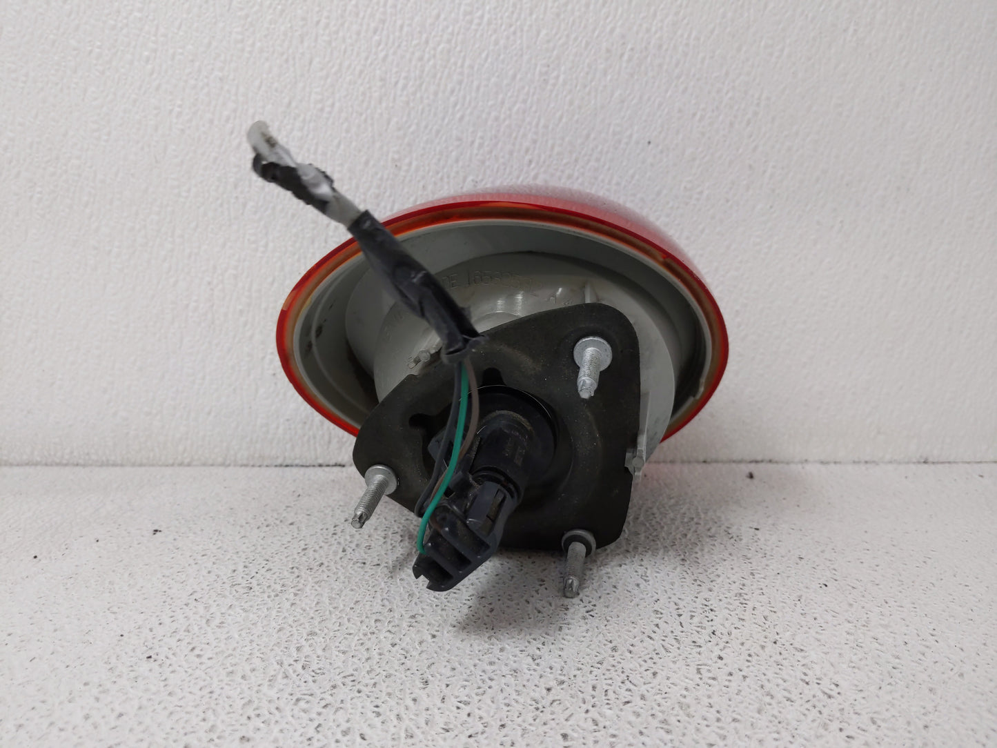 2005-2010 Chevrolet Cobalt Tail Light Assembly Passenger Right OEM P/N:15797856 Fits Fits 2005 2006 2007 2008 2009 2010 OEM 