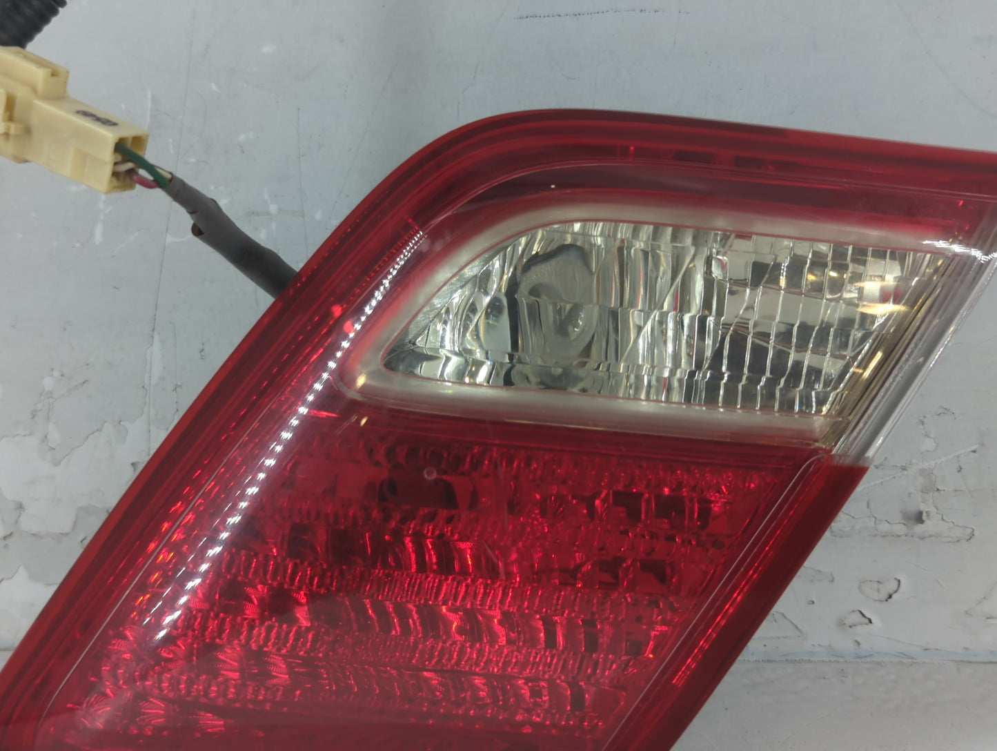 2005-2010 Chevrolet Cobalt Tail Light Assembly Passenger Right OEM Fits Fits 2005 2006 2007 2008 2009 2010 OEM Used Auto Par