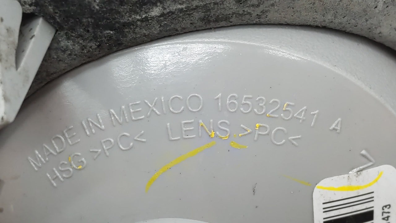 2008 Chevrolet Cobalt Tail Light Assembly Driver Left OEM P/N:20861473 15874974 Fits Fits 2005 2006 2007 2009 2010 OEM Used 