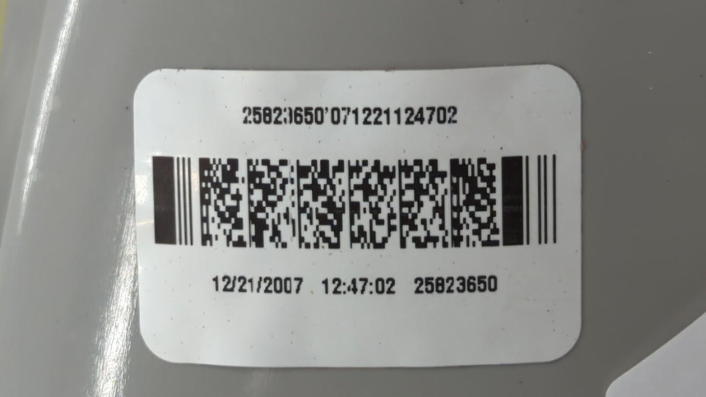 2008 Chevrolet Cobalt Tail Light Assembly Passenger Right OEM P/N:16532408 20868642, 25823650 Fits Fits 2005 2006 2007 2009 