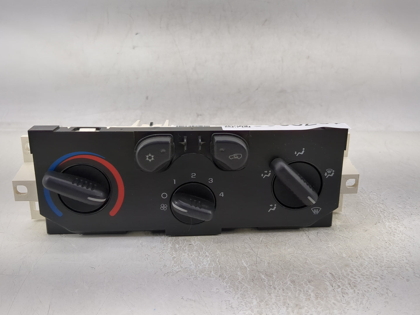 2004-2012 Chevrolet Colorado Climate Control Module Temperature AC/Heater Replacement P/N:25841856 Fits OEM Used Auto Parts 
