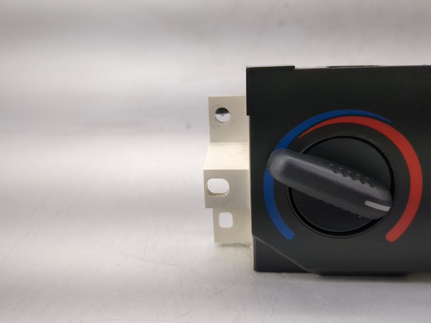 2004-2012 Chevrolet Colorado Climate Control Module Temperature AC/Heater Replacement P/N:25841856 Fits OEM Used Auto Parts 