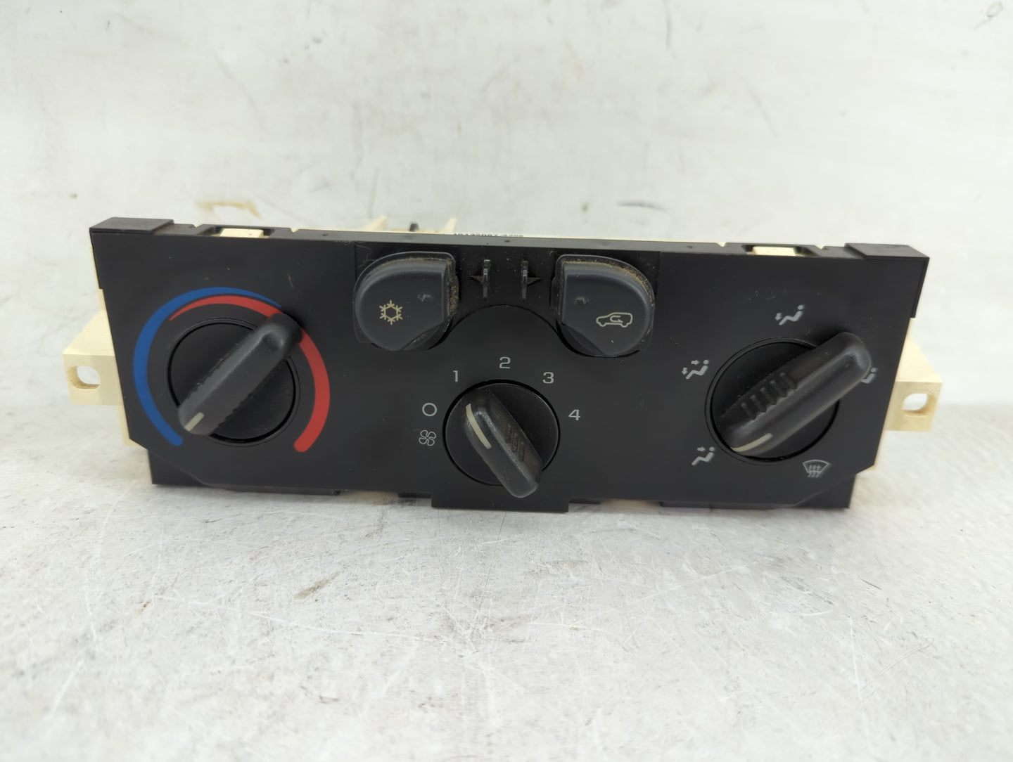2004-2012 Chevrolet Colorado Climate Control Module Temperature AC/Heater Replacement P/N:15132087 25841856 Fits OEM Used Au