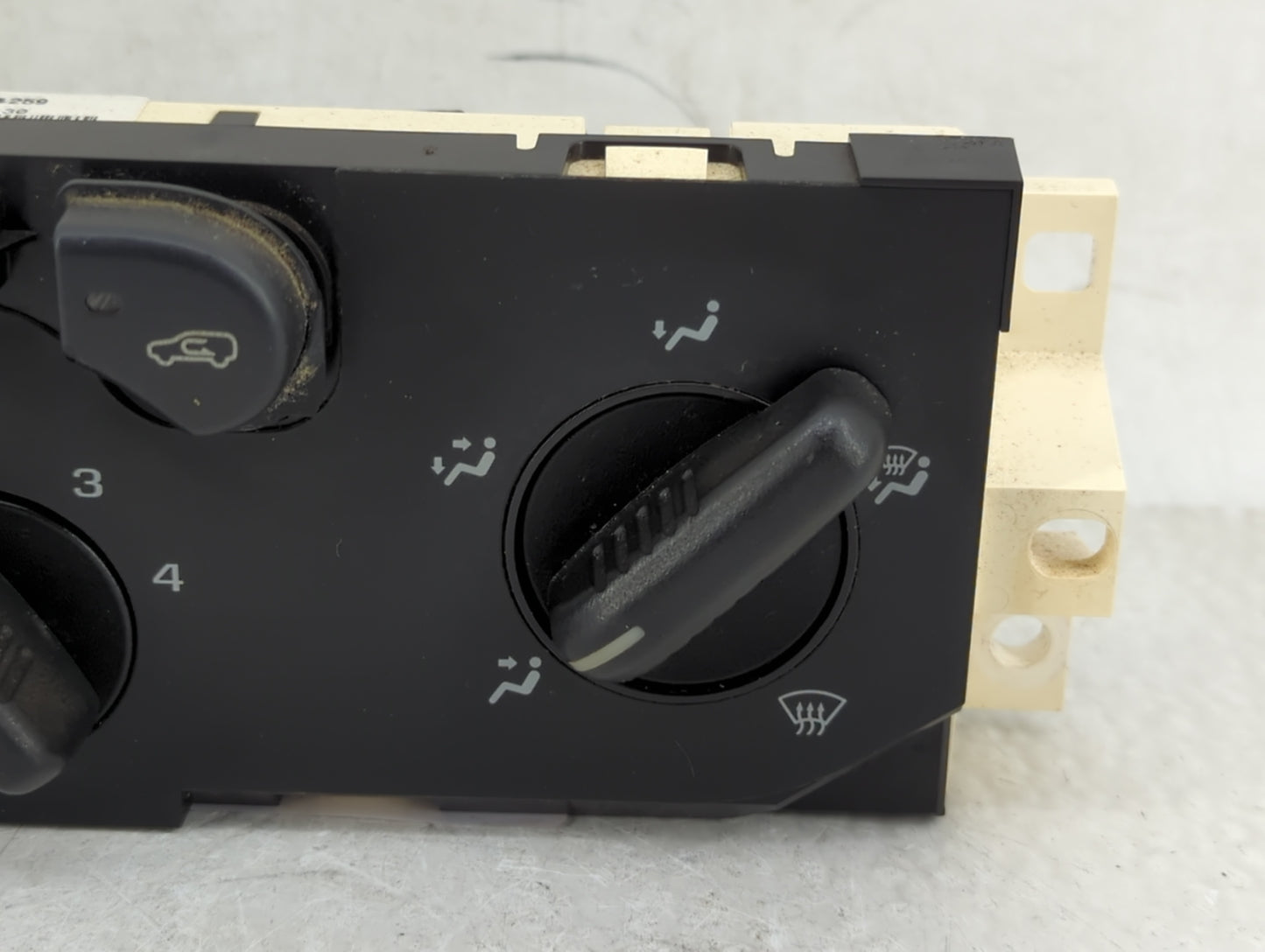 2004-2012 Chevrolet Colorado Climate Control Module Temperature AC/Heater Replacement P/N:15132087 25841856 Fits OEM Used Au
