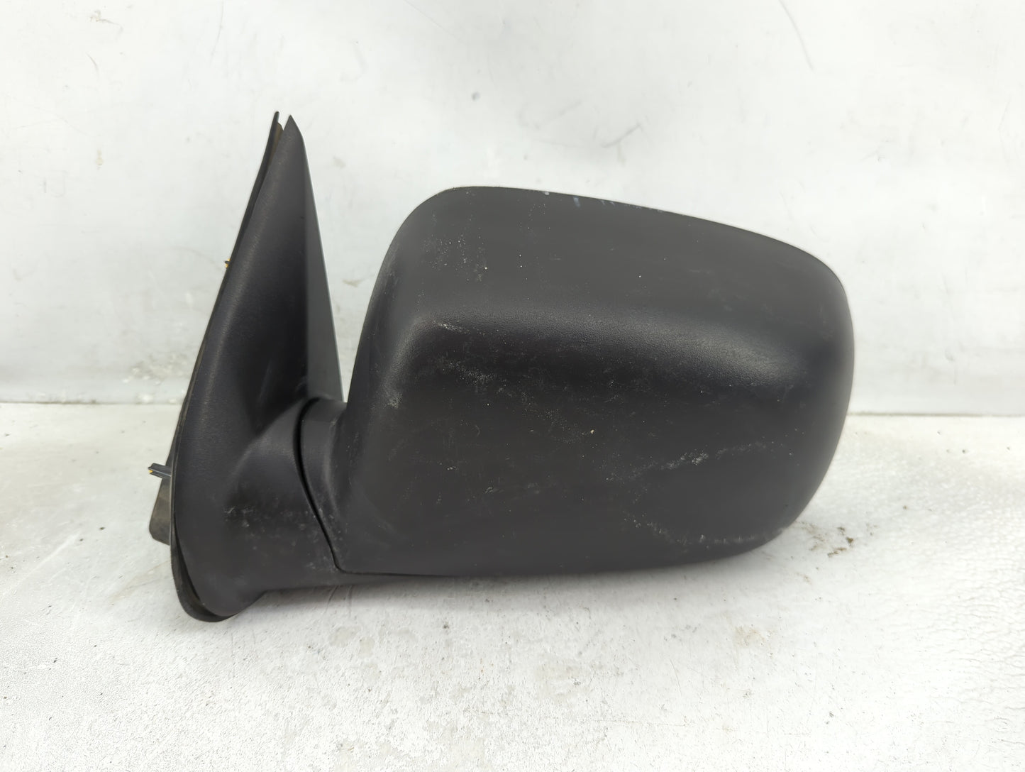 2004-2012 Chevrolet Colorado Driver Left Side View Manual Door Mirror - Oemusedautoparts1.com
