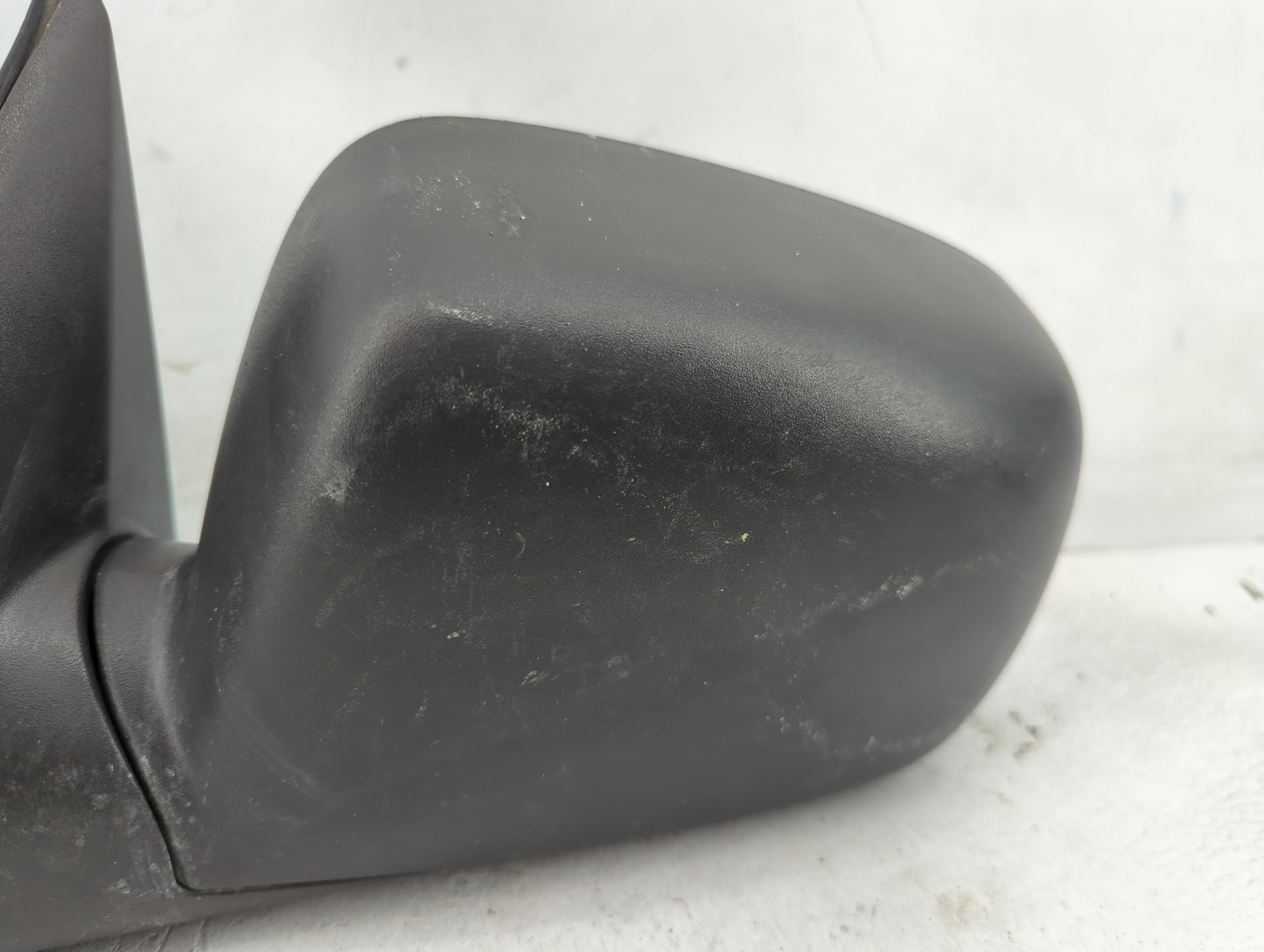 2004-2012 Chevrolet Colorado Driver Left Side View Manual Door Mirror - Oemusedautoparts1.com