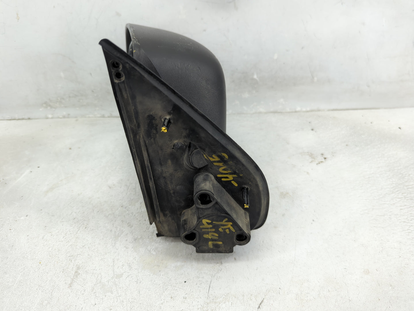 2004-2012 Chevrolet Colorado Driver Left Side View Manual Door Mirror - Oemusedautoparts1.com
