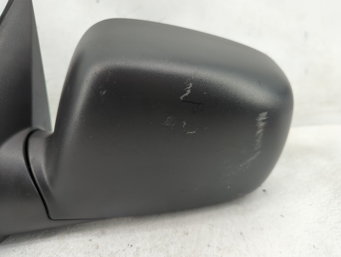 2004-2012 Chevrolet Colorado Driver Side View Mirror - Left Door Mirror OEM Used - Oemusedautoparts1.com