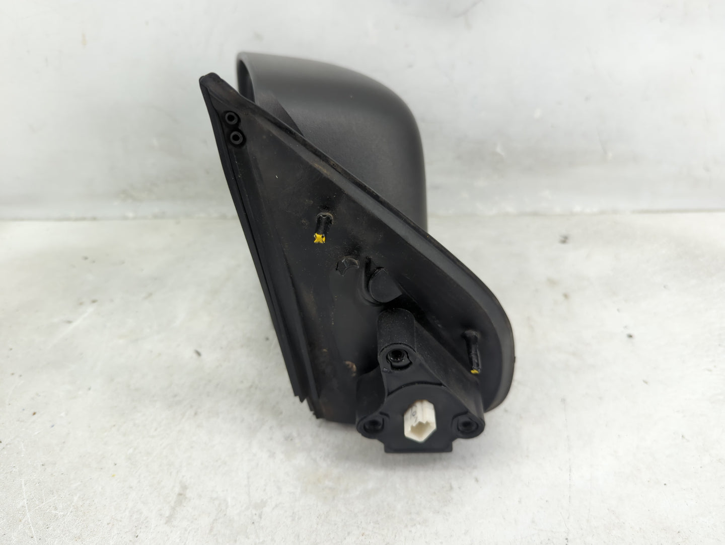 2004-2012 Chevrolet Colorado Driver Side View Mirror - Left Door Mirror OEM Used - Oemusedautoparts1.com