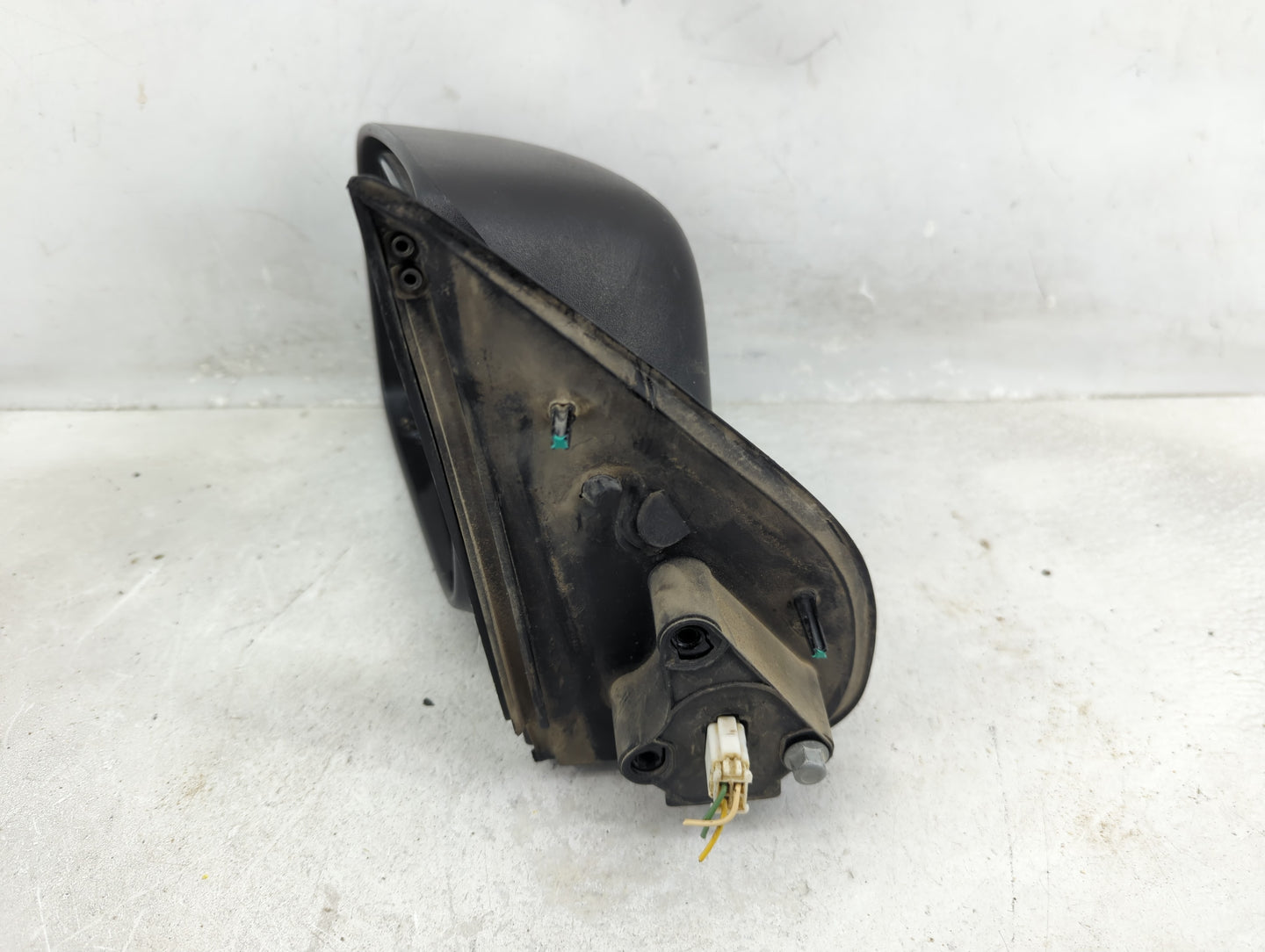 2004-2012 Chevrolet Colorado Driver Side View Mirror - Left Door Mirror OEM Used - Oemusedautoparts1.com