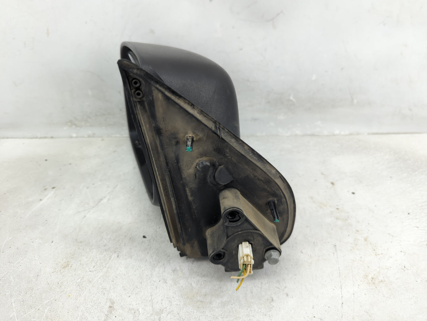 2004-2012 Chevrolet Colorado Driver Side View Mirror - Left Door Mirror OEM Used - Oemusedautoparts1.com