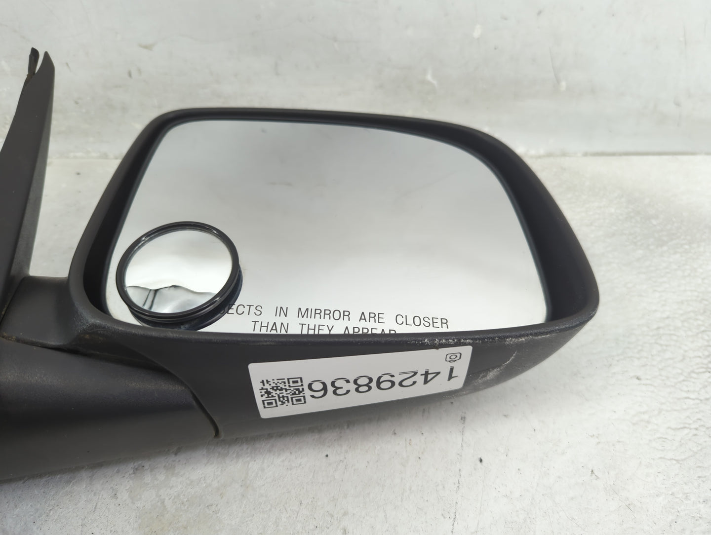 2004-2012 Chevrolet Colorado Passenger Side View Mirror - Right Door Mirror OEM Used - Oemusedautoparts1.com