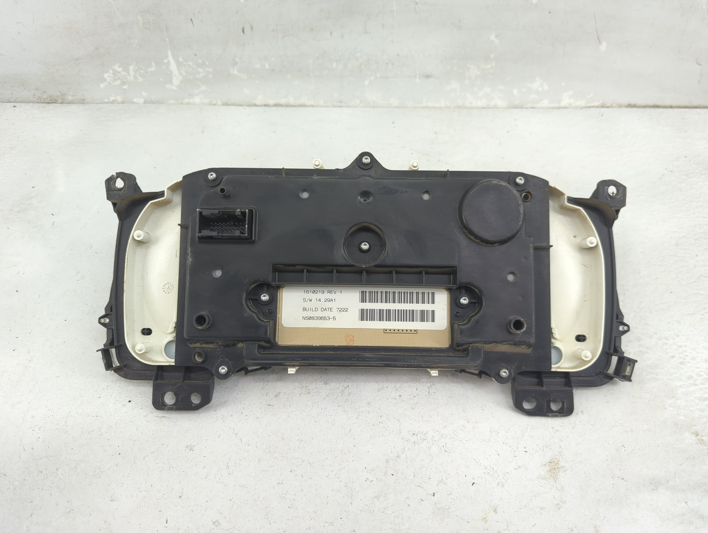 2008 Chevrolet Colorado Instrument Cluster Speedometer Gauges P/N:1610219 NS0839653-5 Fits OEM Used Auto Parts - Oemusedauto