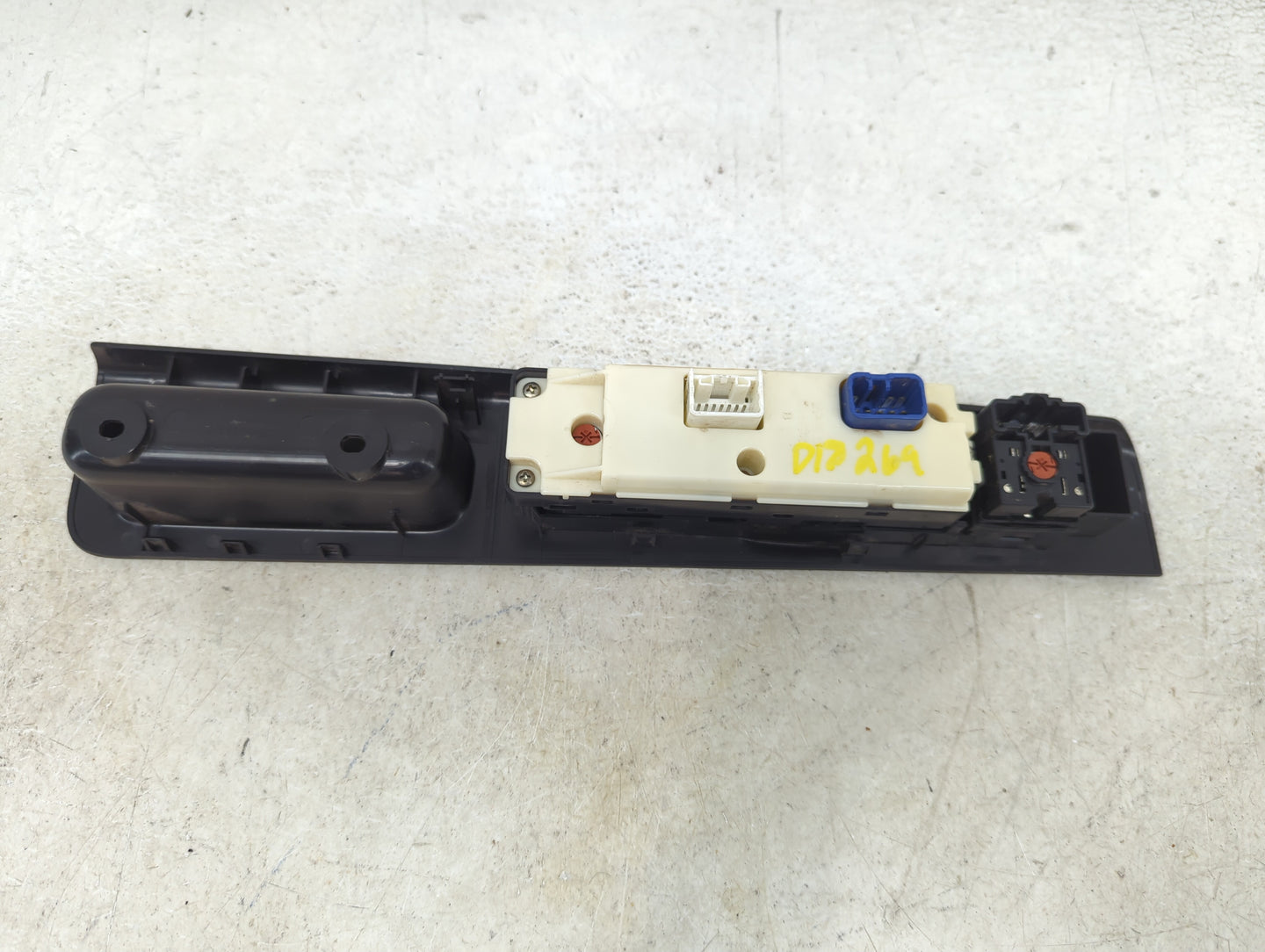2004-2012 Chevrolet Colorado Master Power Window Switch Replacement Driver Side Left P/N:514632 Fits OEM Used Auto Parts - O