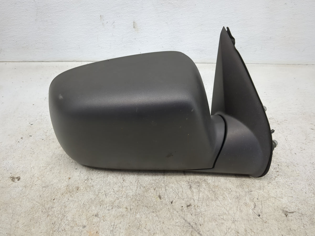 2004-2012 Chevrolet Colorado Passenger Side View Mirror - Right Door Mirror OEM Used - Oemusedautoparts1.com