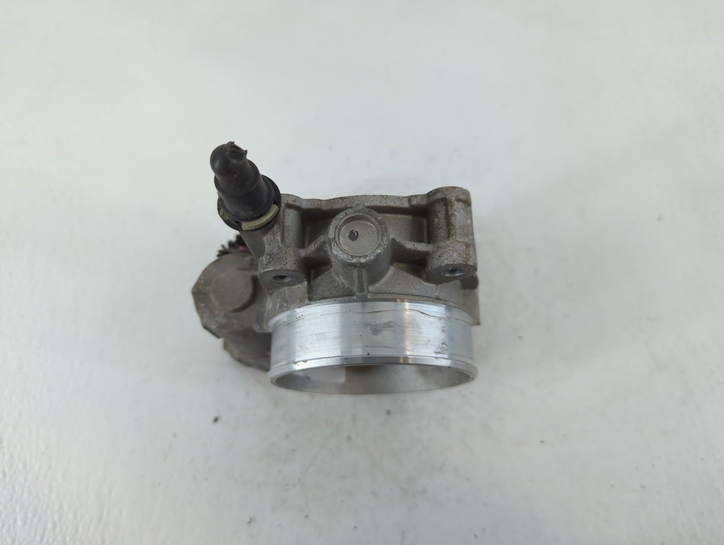 2008-2012 Chevrolet Colorado Throttle Body P/N:A244JA4133B Fits Fits 2008 2009 2010 2011 2012 OEM Used Auto Parts - Oemuseda