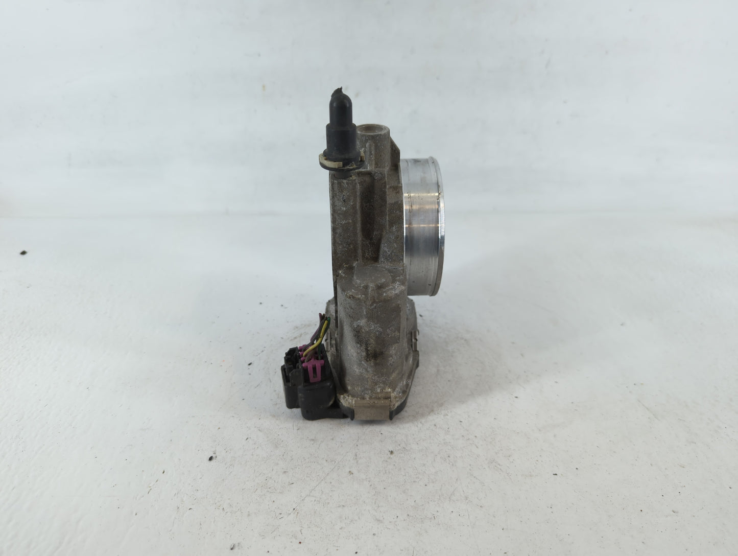 2008-2012 Chevrolet Colorado Throttle Body P/N:A244JA4133B Fits Fits 2008 2009 2010 2011 2012 OEM Used Auto Parts - Oemuseda