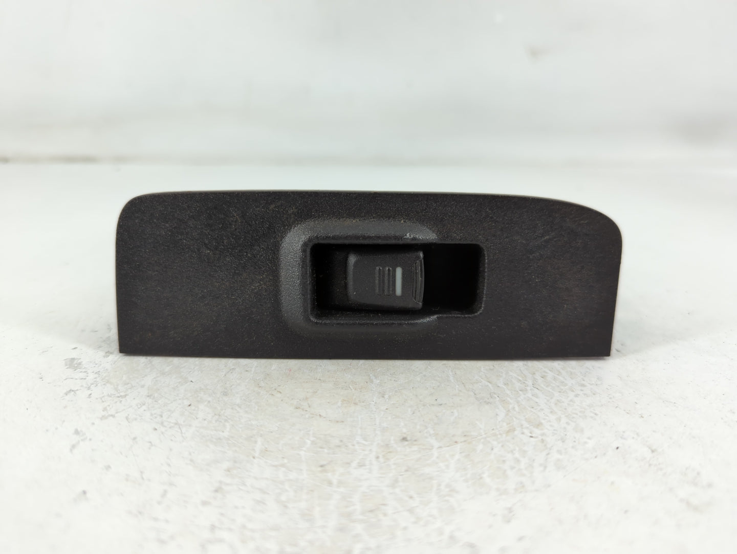 2004-2012 Chevrolet Colorado Master Power Window Switch Replacement Driver Side Left P/N:514644 Fits OEM Used Auto Parts - O