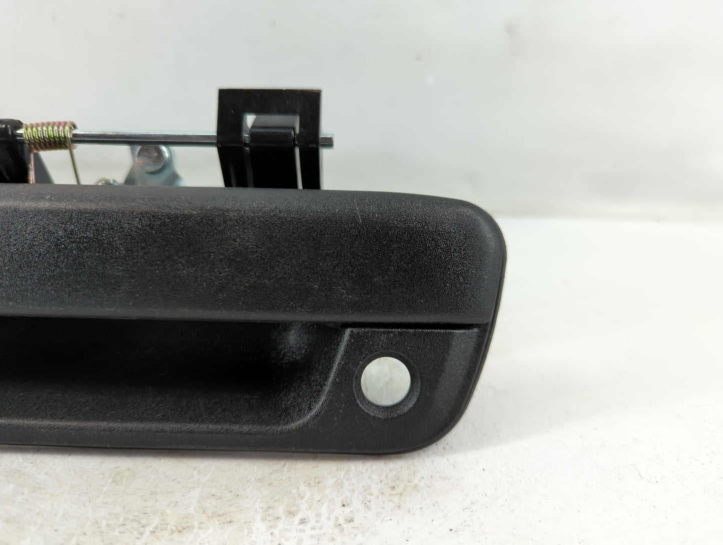 2004 Chevrolet Colorado Driver Rear Left Door Handle Exterior Assembly 885503 - Oemusedautoparts1.com
