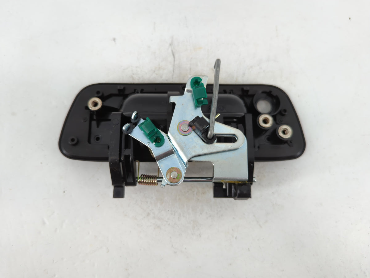 2004 Chevrolet Colorado Driver Rear Left Door Handle Exterior Assembly 885503 - Oemusedautoparts1.com