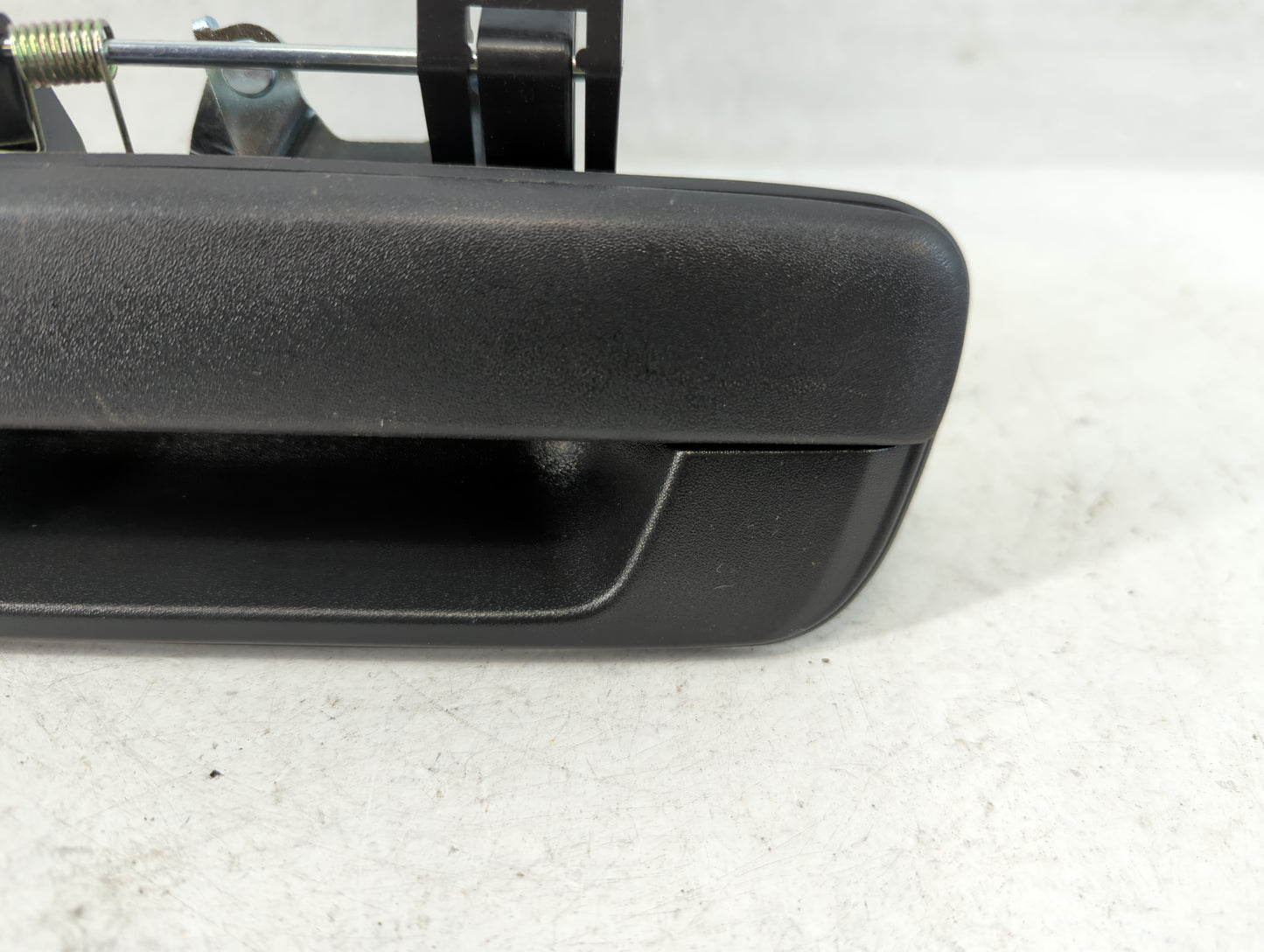 2004 Chevrolet Colorado Driver Rear Left Door Handle Exterior Assembly - Oemusedautoparts1.com