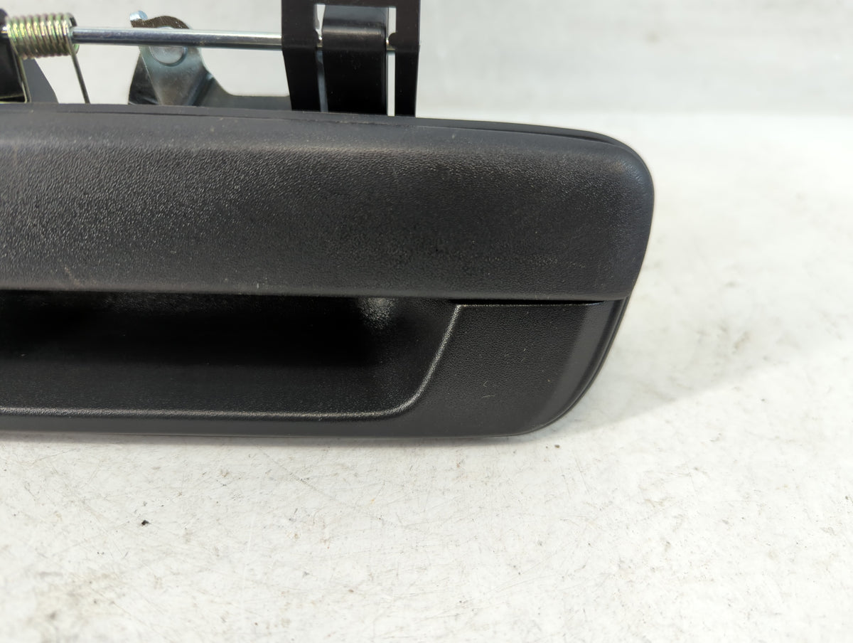 2004 Chevrolet Colorado Driver Rear Left Door Handle Exterior Assembly 886831 - Oemusedautoparts1.com