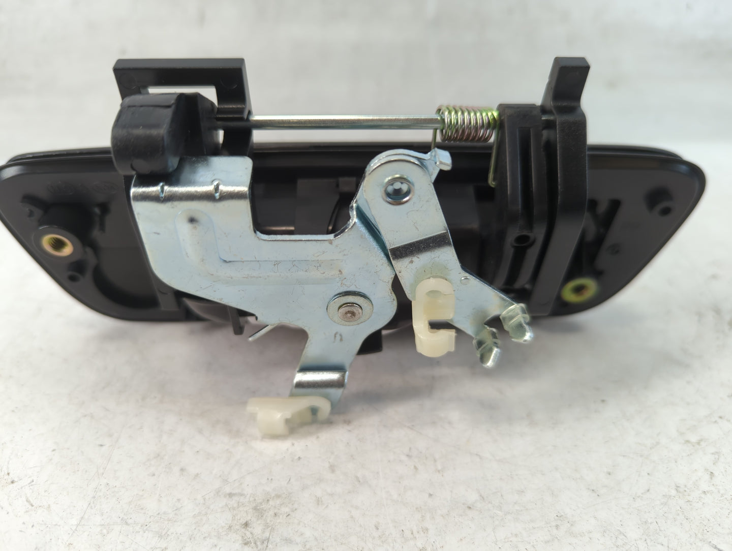 2004 Chevrolet Colorado Driver Rear Left Door Handle Exterior Assembly 886831 - Oemusedautoparts1.com