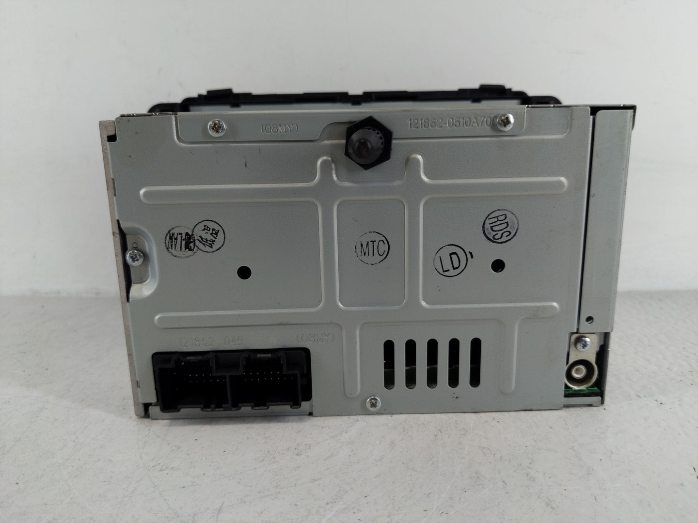 2008 Chevrolet Equinox Radio AM FM Cd Player Receiver Replacement P/N:25956994 Fits OEM Used Auto Parts - Oemusedautoparts1.