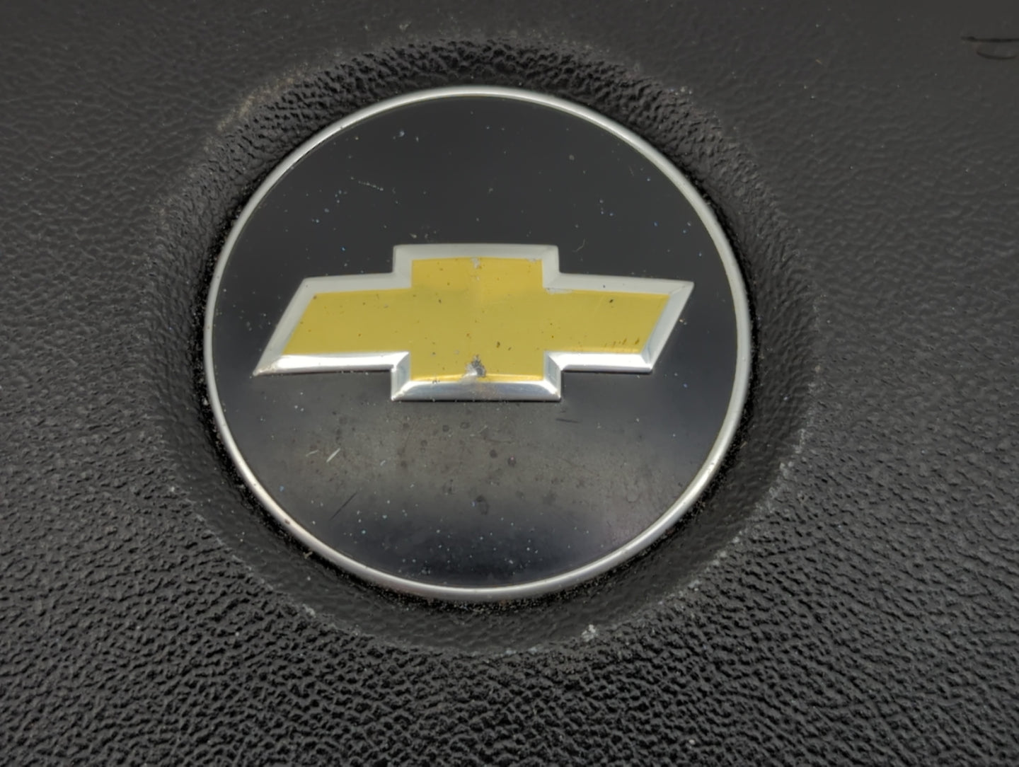 2007-2009 Chevrolet Equinox Air Bag Driver Left Steering Wheel Mounted - Oemusedautoparts1.com