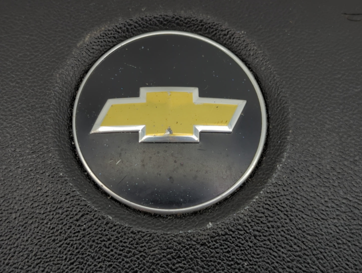 2007-2009 Chevrolet Equinox Air Bag Driver Left Steering Wheel Mounted - Oemusedautoparts1.com
