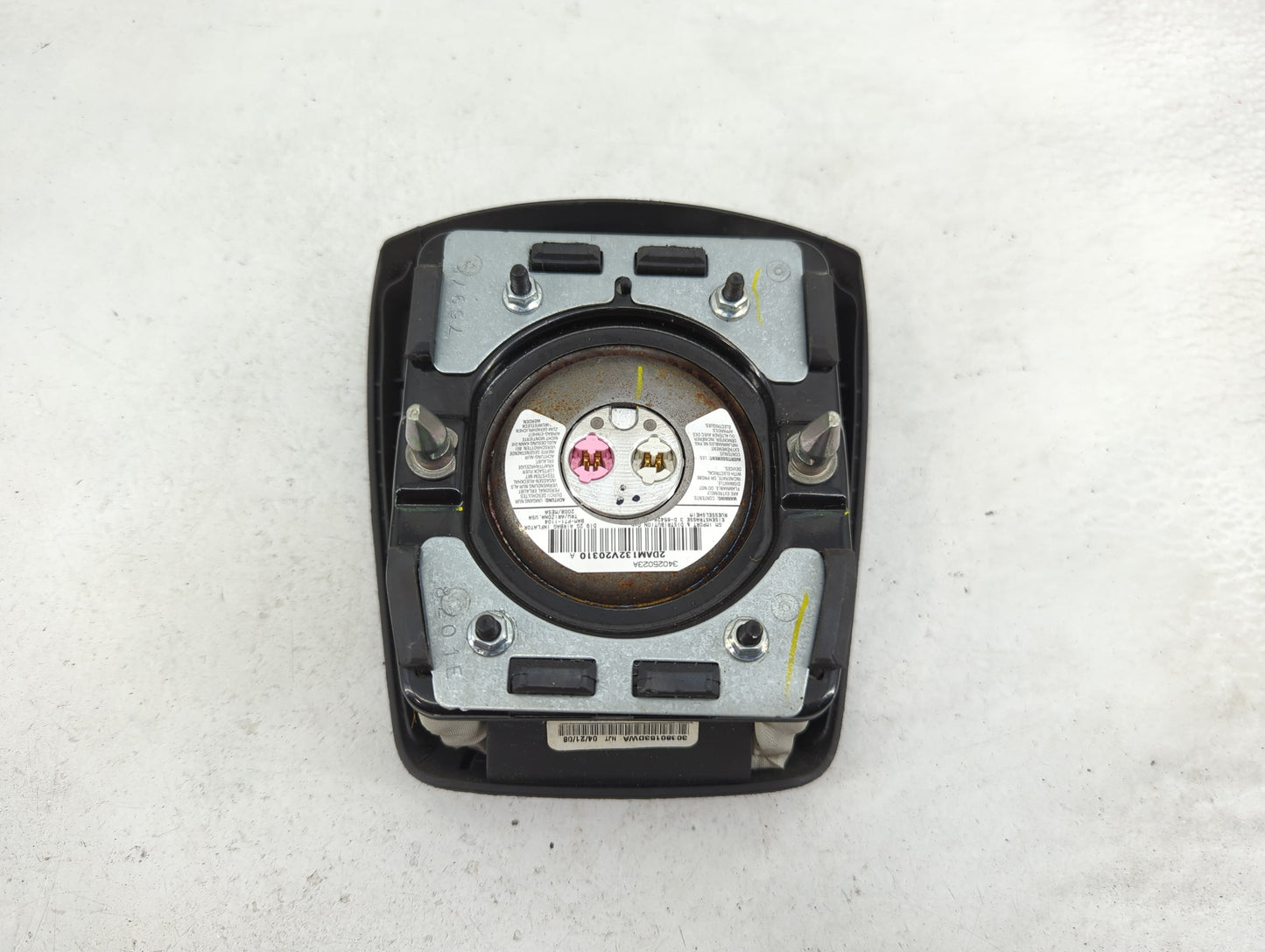 2007-2009 Chevrolet Equinox Air Bag Driver Left Steering Wheel Mounted - Oemusedautoparts1.com
