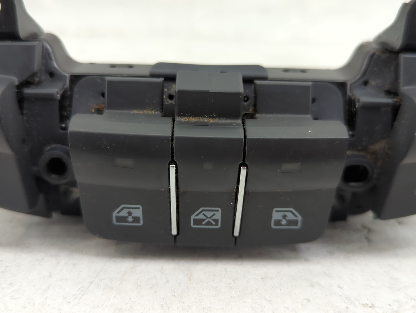 2005-2009 Chevrolet Equinox Master Power Window Switch Replacement Driver Side Left Fits Fits 2005 2006 2007 2008 2009 OEM U
