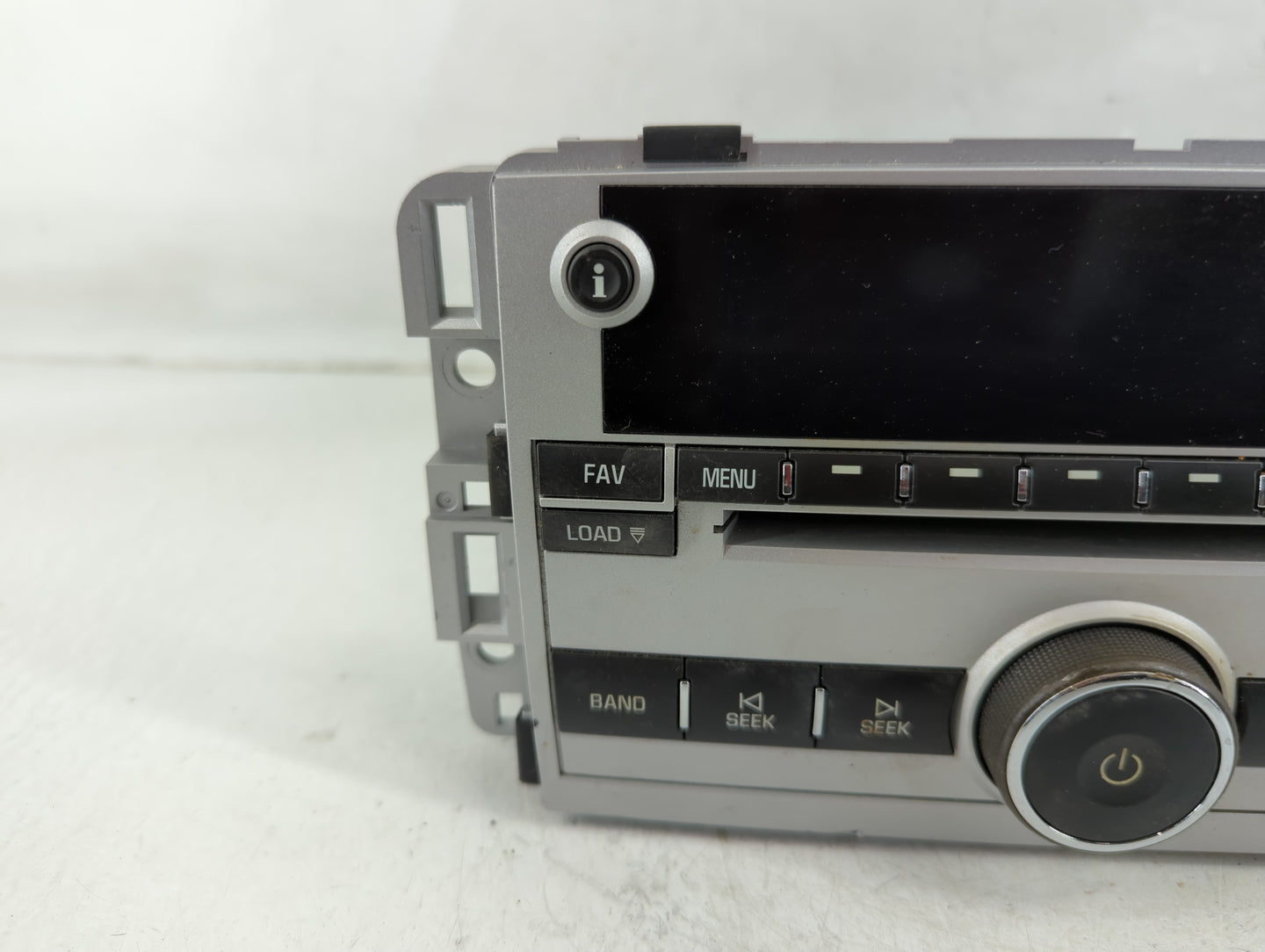 2008 Chevrolet Equinox Radio AM FM Cd Player Receiver Replacement P/N:25887900 Fits OEM Used Auto Parts - Oemusedautoparts1.