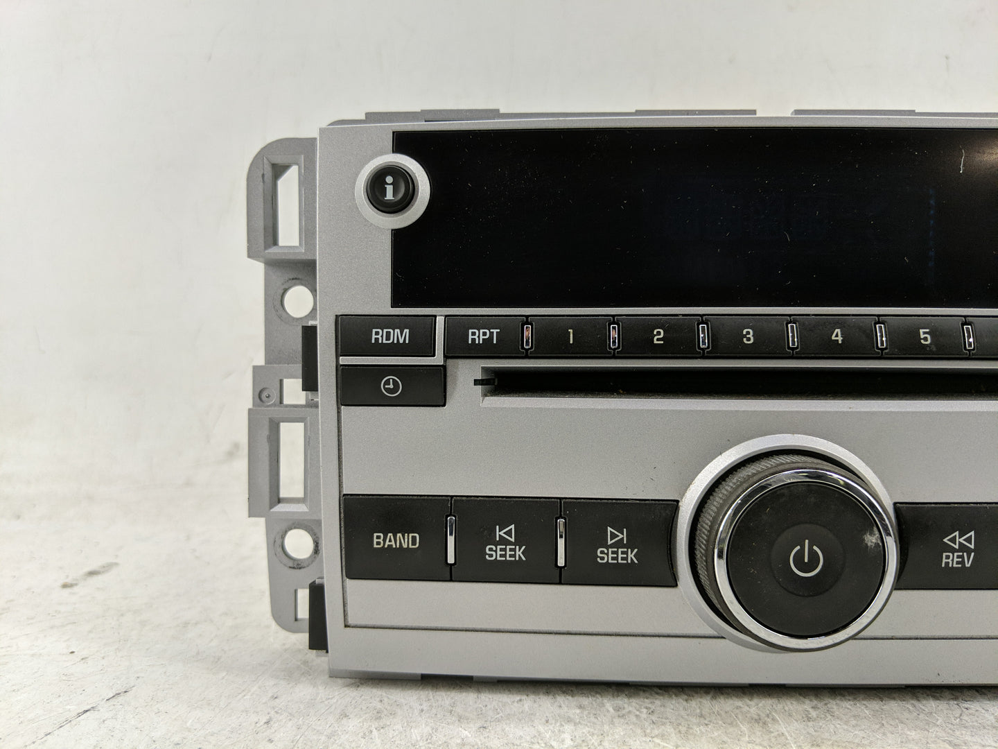 2008 Chevrolet Equinox Radio AM FM Cd Player Receiver Replacement P/N:25956995 Fits OEM Used Auto Parts - Oemusedautoparts1.