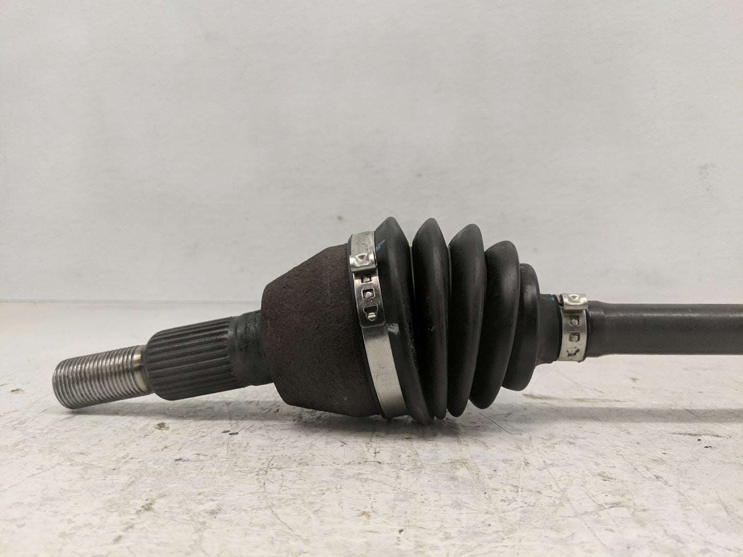 2007-2009 Chevrolet Equinox Axle Shaft Front Driver Cv C/v - Oemusedautoparts1.com