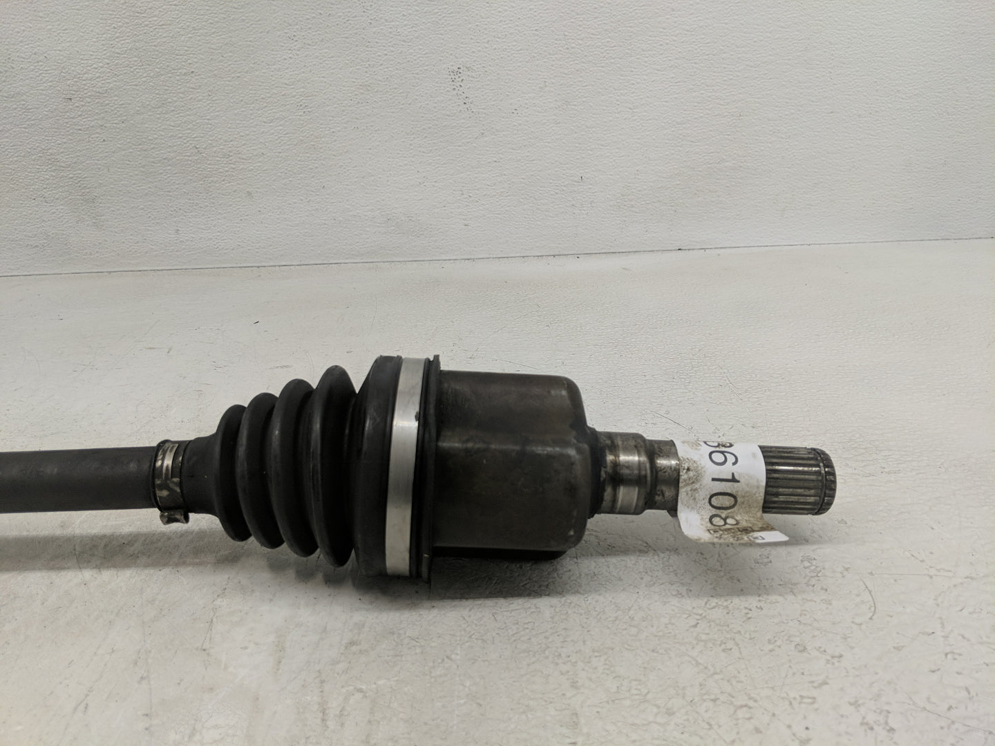 2007-2009 Chevrolet Equinox Axle Shaft Front Driver Cv C/v - Oemusedautoparts1.com