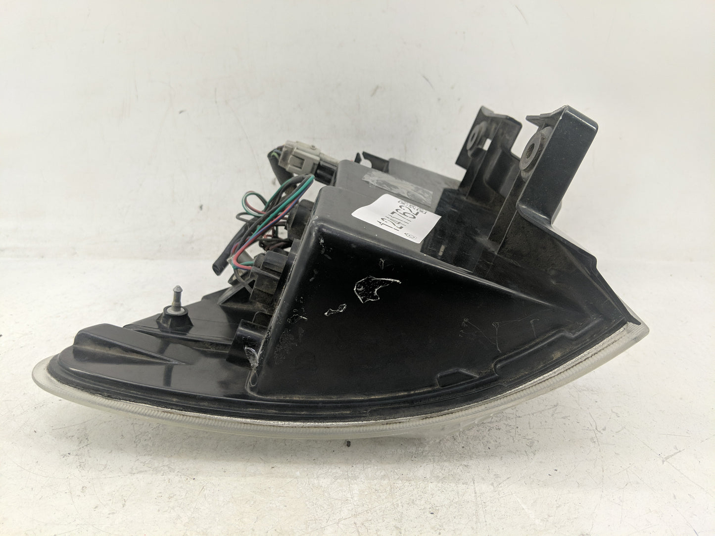 2005-2009 Chevrolet Equinox Tail Light Assembly Driver Left OEM Fits Fits 2005 2006 2007 2008 2009 OEM Used Auto Parts - Oem