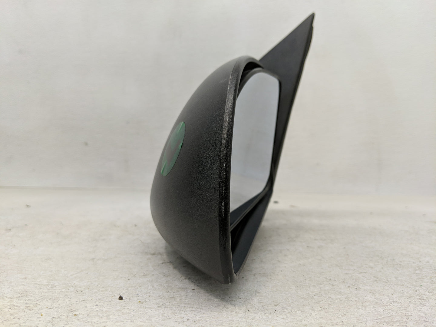 2005-2009 Chevrolet Equinox Driver Side View Mirror - Left Door Mirror OEM Used - Oemusedautoparts1.com