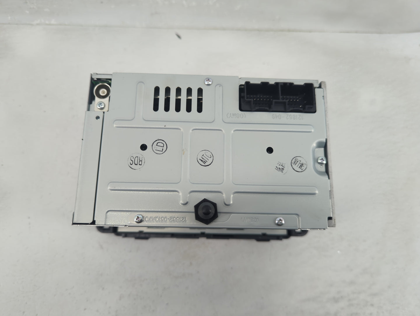 2008 Chevrolet Equinox Radio AM FM Cd Player Receiver Replacement P/N:25956994 Fits OEM Used Auto Parts - Oemusedautoparts1.
