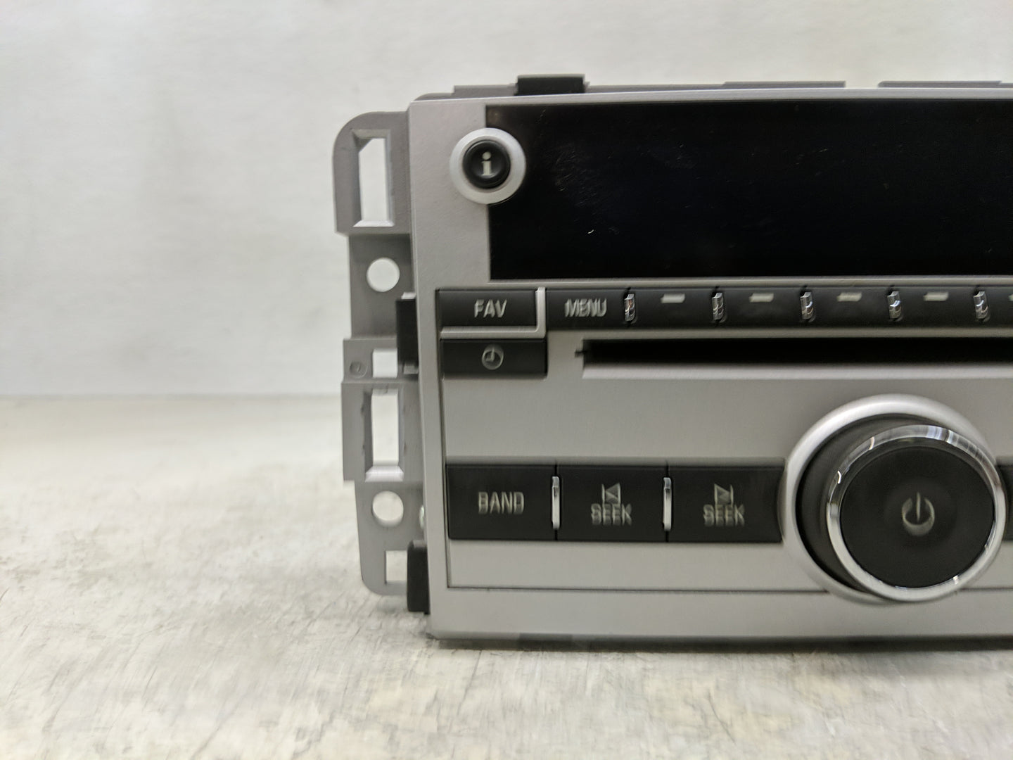 2008 Chevrolet Equinox Radio AM FM Cd Player Receiver Replacement Fits OEM Used Auto Parts - Oemusedautoparts1.com
