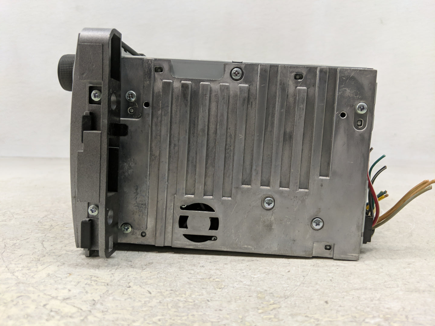 2008 Chevrolet Equinox Radio AM FM Cd Player Receiver Replacement Fits OEM Used Auto Parts - Oemusedautoparts1.com