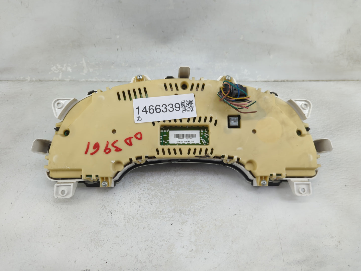 2008 Chevrolet Equinox Instrument Cluster Speedometer Gauges P/N:1309640C 1QZX10 Miles: Fits OEM Used Auto Parts - Oemusedau