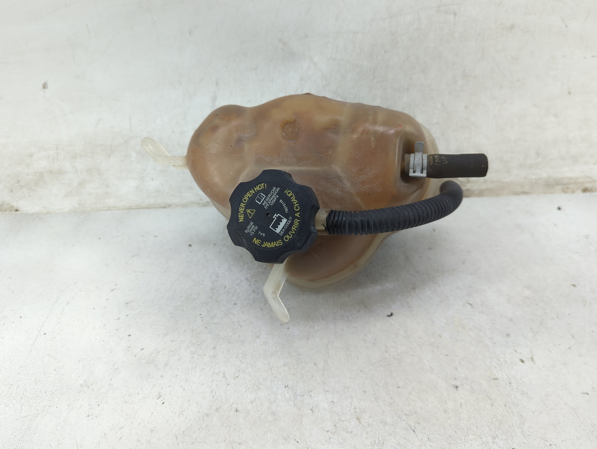 2006 Chevrolet Equinox Radiator Coolant Overflow Expansion Tank Bottle 1466988 - Oemusedautoparts1.com