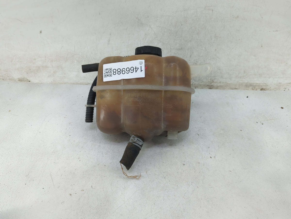 2006 Chevrolet Equinox Radiator Coolant Overflow Expansion Tank Bottle 1466988 - Oemusedautoparts1.com